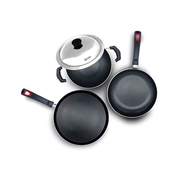 Mr. Light Non-Stick Cookware Set Combo 4 Pieces, Strong Handles, Energy Saving Bottom, Durable Design - Black - MR 7124