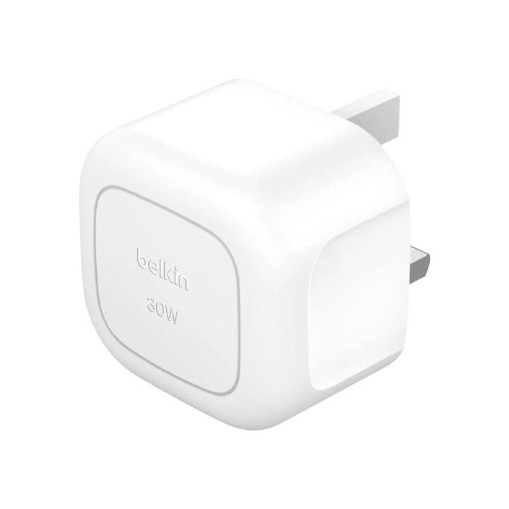 Belkin iPhone 17 Pro Accessories Bundle MegSafe Clear Case + Glass Screen Protector + 30W USB-C Wall Charger | Transparent
