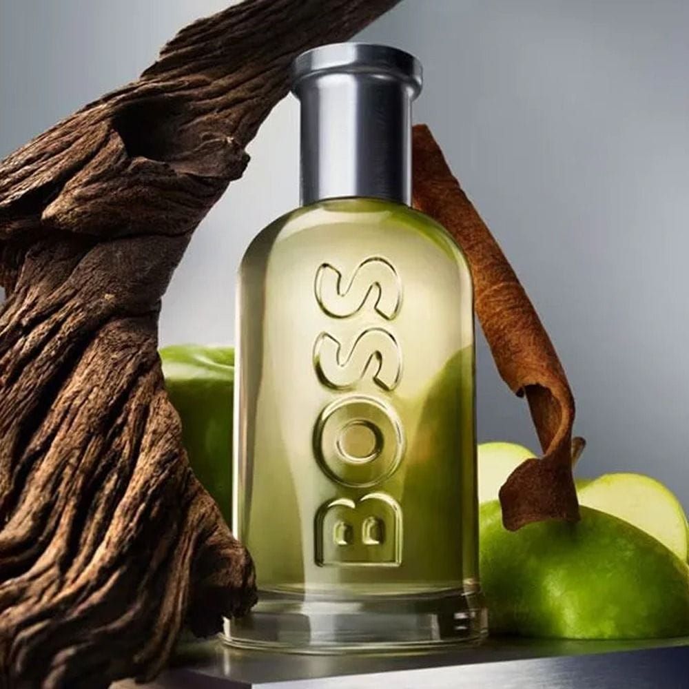 عطر هوغو بوس بوتلد أو دو تواليت للرجال، عطر خشبي حار برائحة التفاح والقرفة وخشب الصندل ونجيل الهند - 100 مل